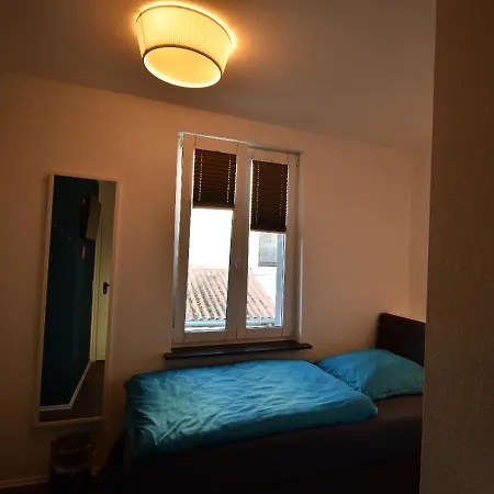 Sonnenschein - Spielerei Im Sonnenschein Hotel