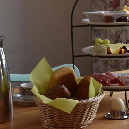 Sonnenschein - Spielerei Im Sonnenschein Hotel *