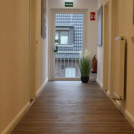 Sonnenschein - Spielerei Im Sonnenschein Otel *