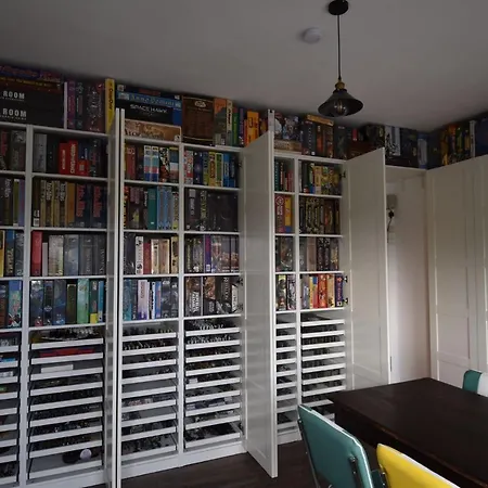 Sonnenschein - Spielerei Im Sonnenschein Hotel