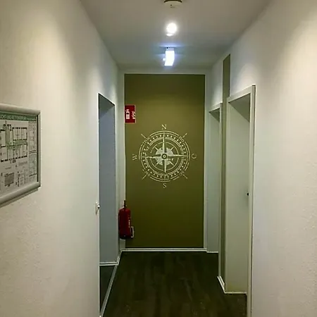 Hotel Sonnenschein - Spielerei Im Sonnenschein *