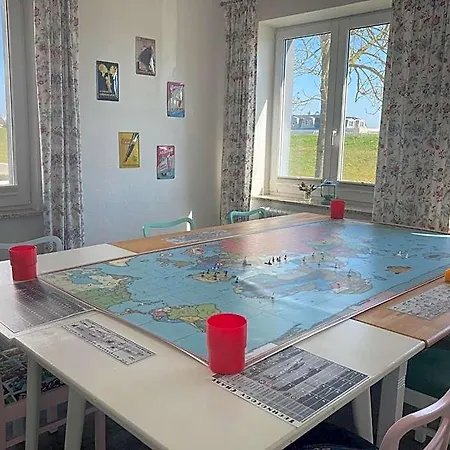 Hotel Sonnenschein - Spielerei Im Sonnenschein *