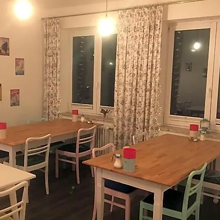 Sonnenschein - Spielerei Im Sonnenschein Hotel